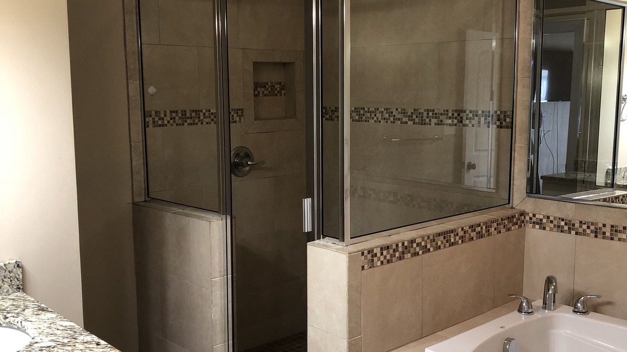 Photo of Bathroom in Willoughby Spit