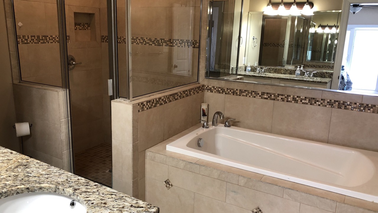 Photo of Bathroom in Willoughby Spit