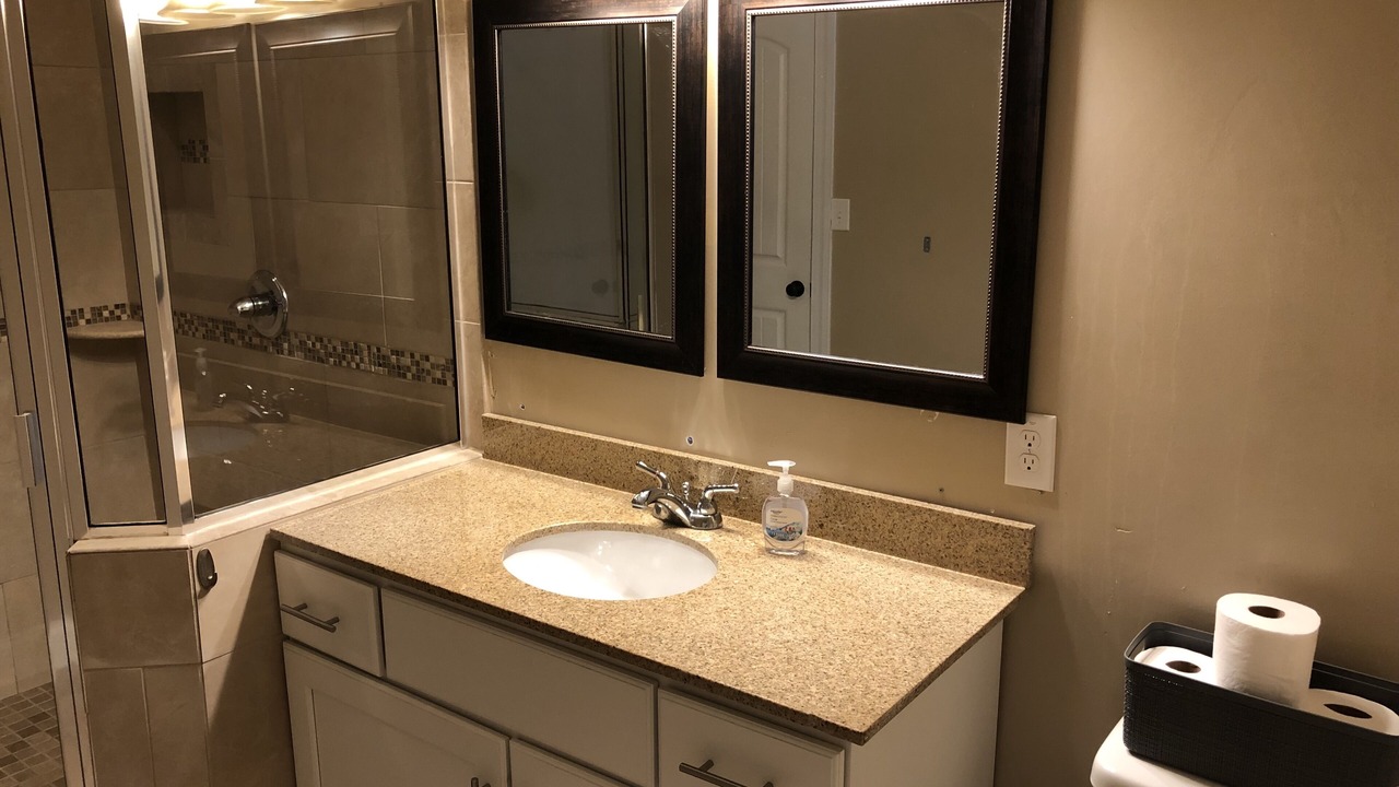 Photo of Bathroom in Willoughby Spit
