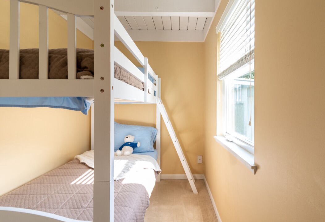 Photo of Bedroom in Redondo