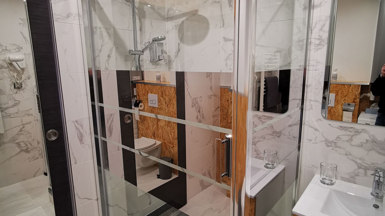 Photo of Bathroom in Le Port-Marly