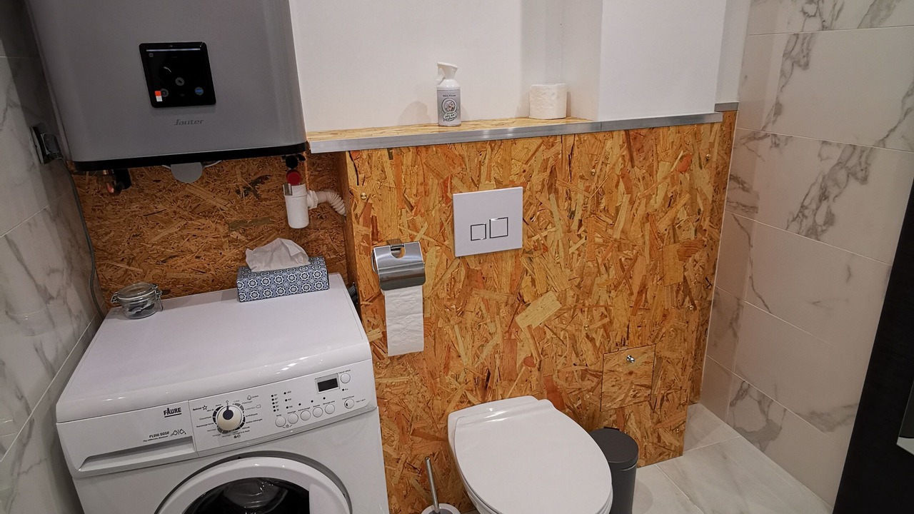 Photo of Bathroom in Le Port-Marly