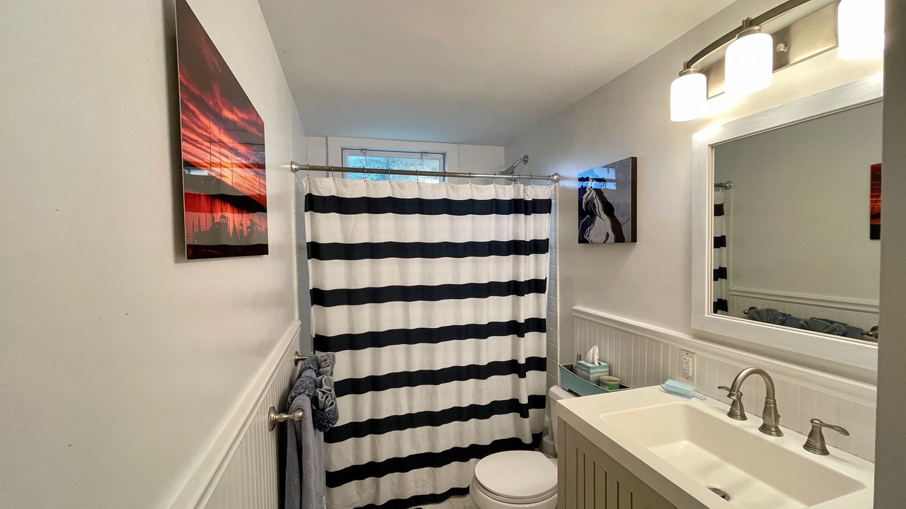 Photo of Bathroom in Cutchogue