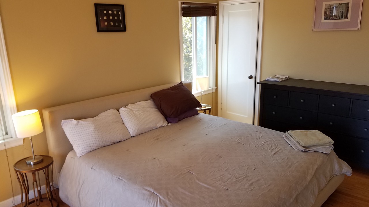 Photo of Bedroom in University Mound