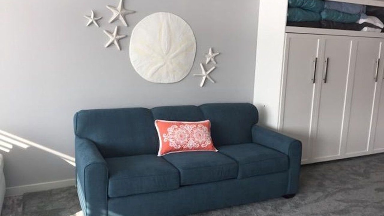 Photo of Livingroom in Clam River
