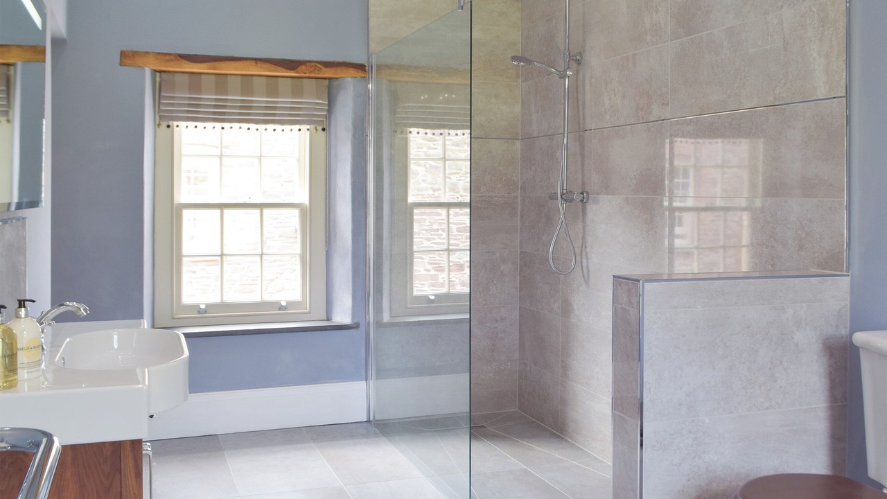 Photo of Bathroom in Llanybri