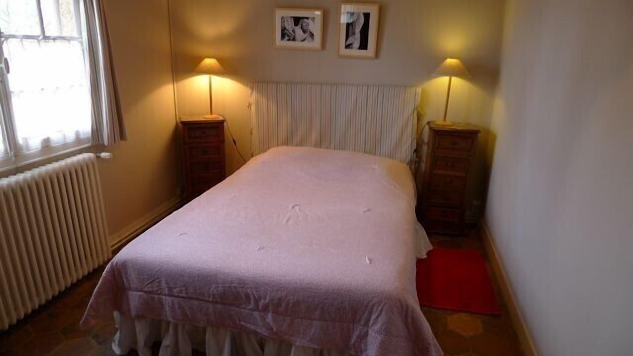 Photo of Bedroom in Saint-Luperce