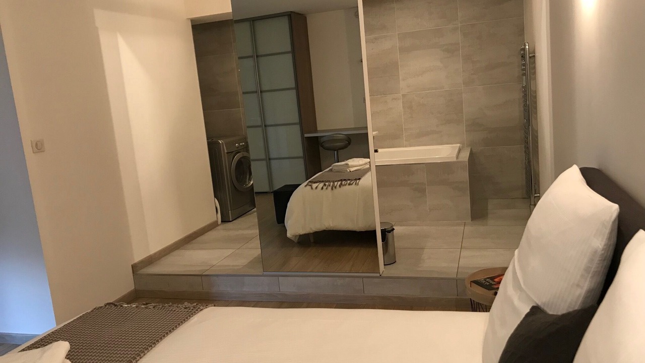 Photo of Bedroom in Saint Nicolas - Charles III - Ville vieille - Trois Maisons - Leopold