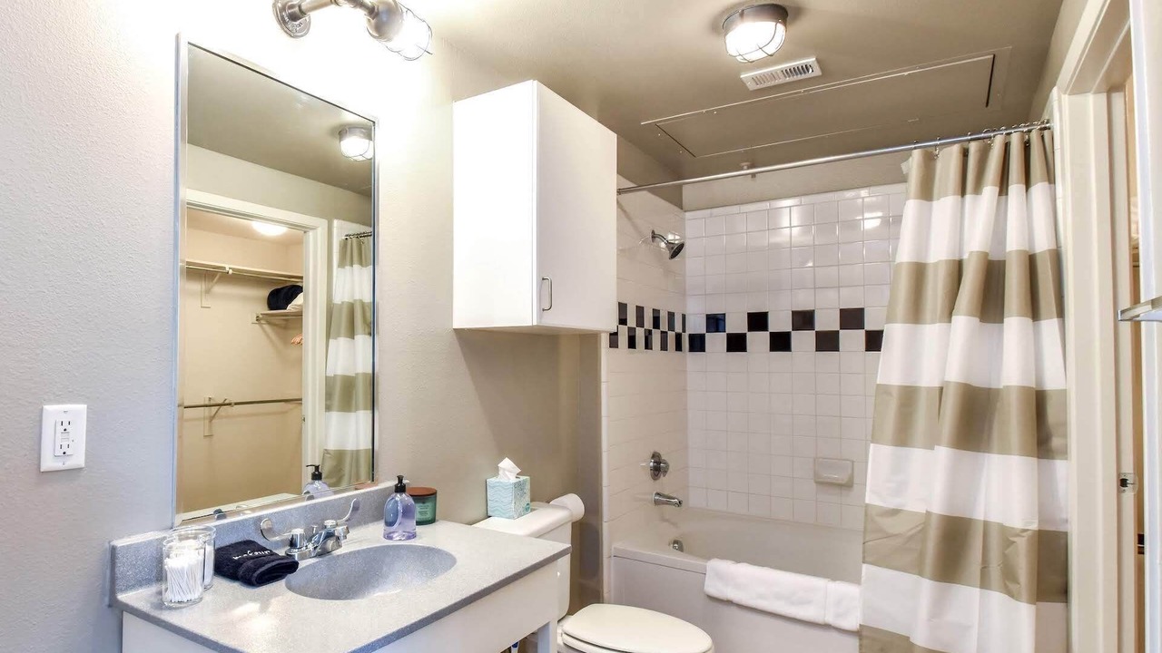 Photo of Bathroom in Legacy Park