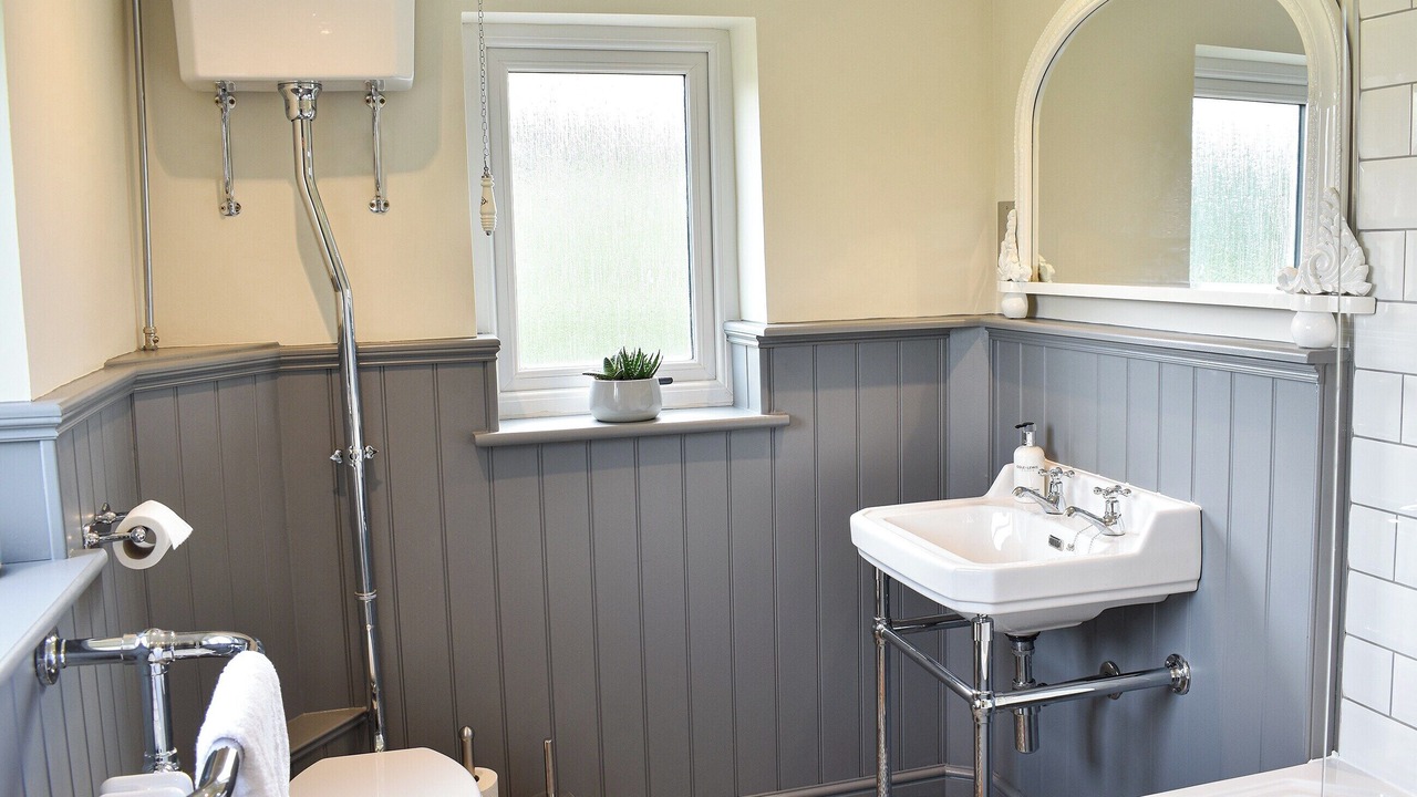 Photo of Bathroom in Pooley Bridge