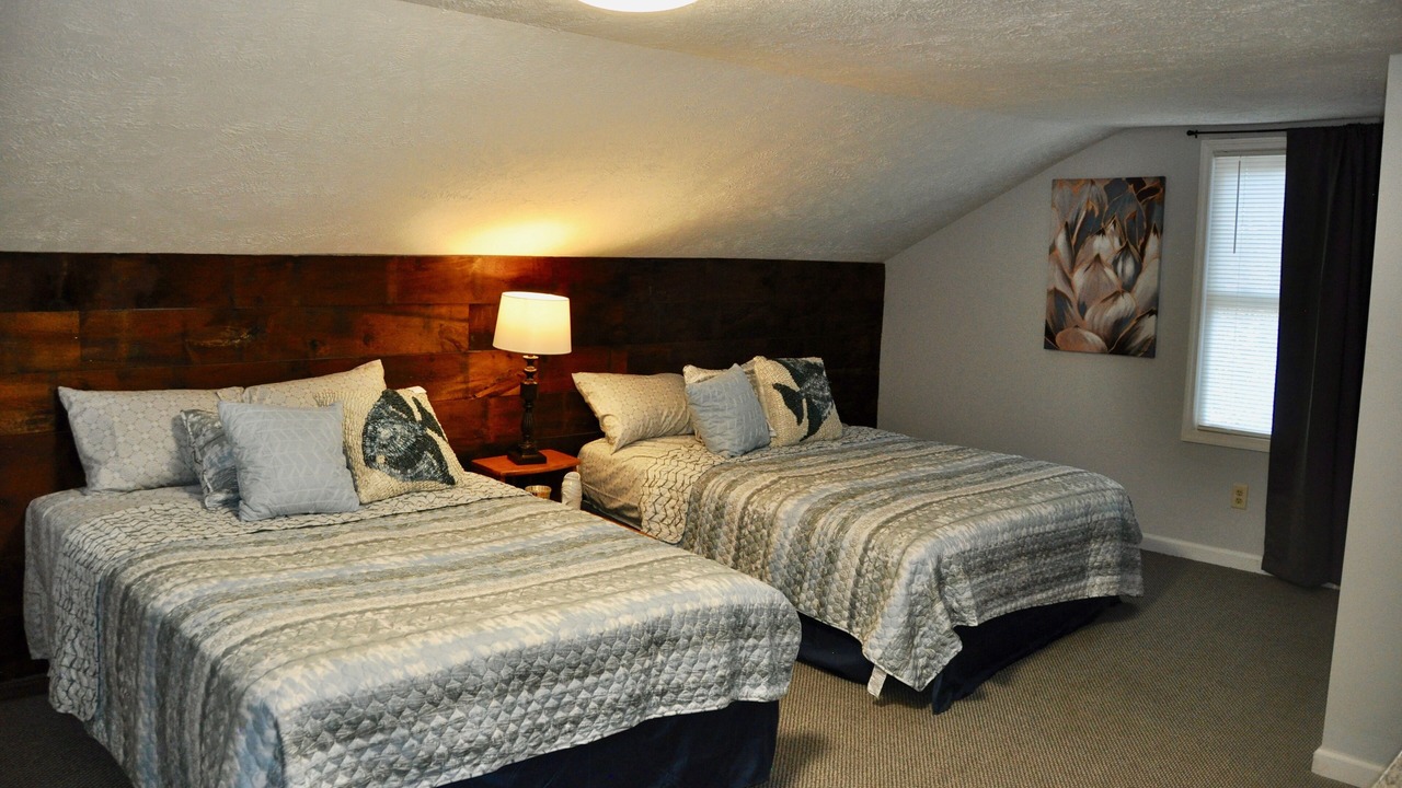 Photo of Bedroom in Oswego