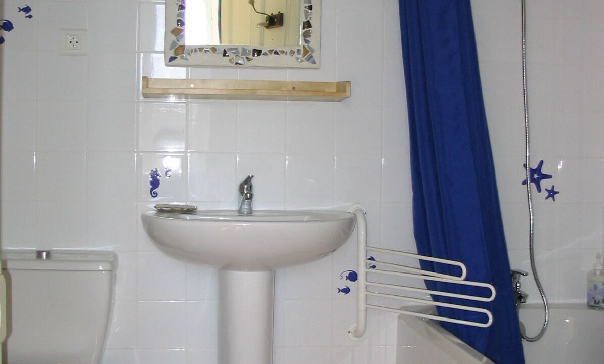 Photo of Bathroom in Saint-Christol