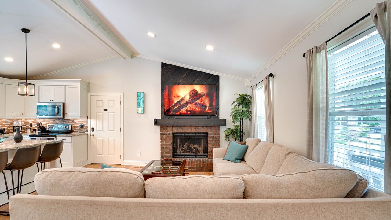 Photo of Livingroom in Lawrenceville