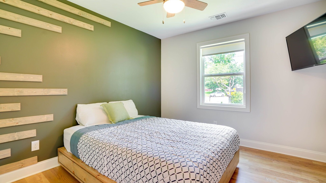 Photo of Bedroom in Lawrenceville