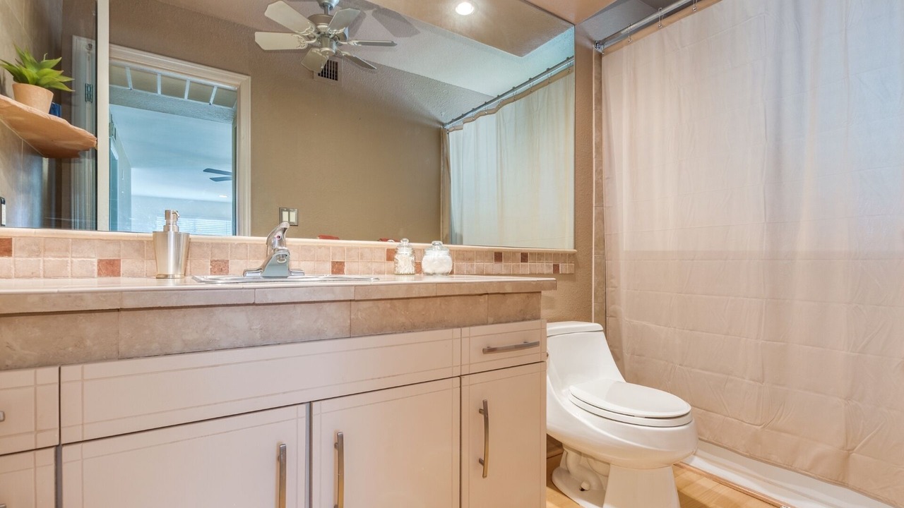 Photo of Bathroom in Bellair