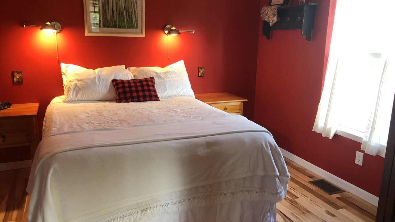 Photo of Bedroom in Frederic
