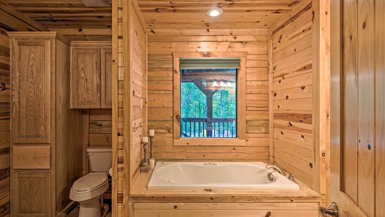 Photo of Bathroom in Golden
