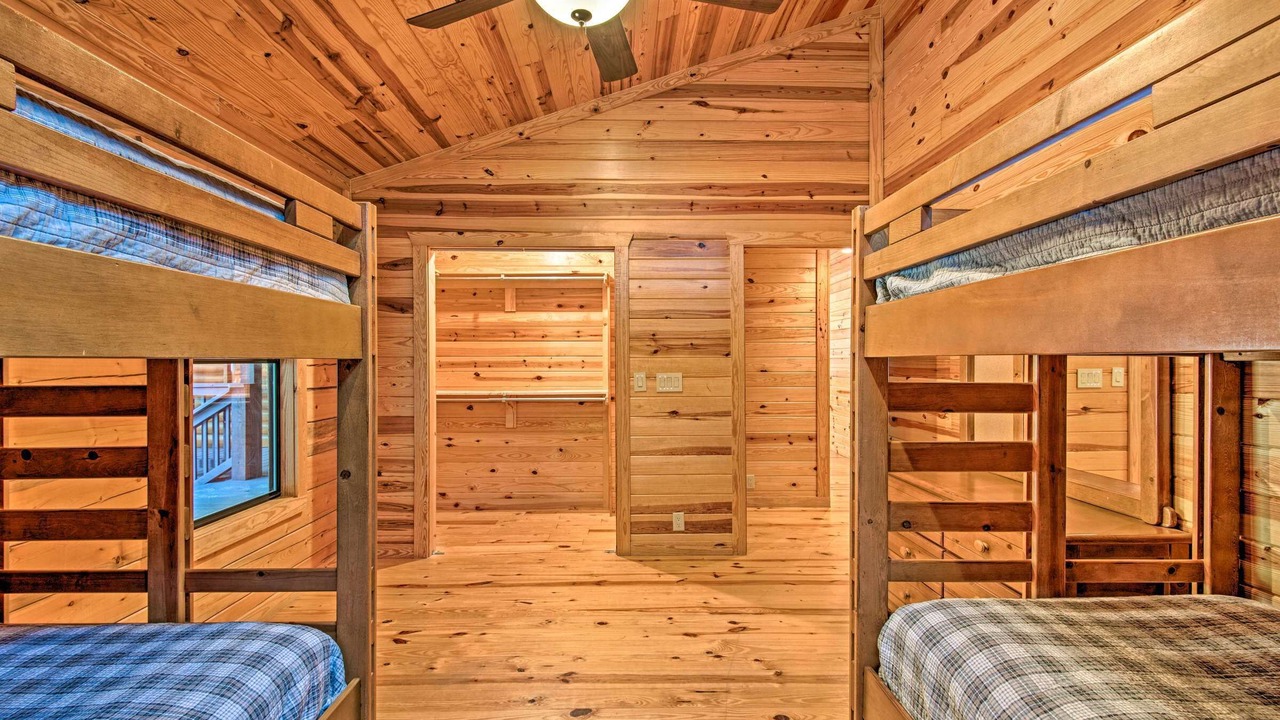 Photo of Bedroom in Golden