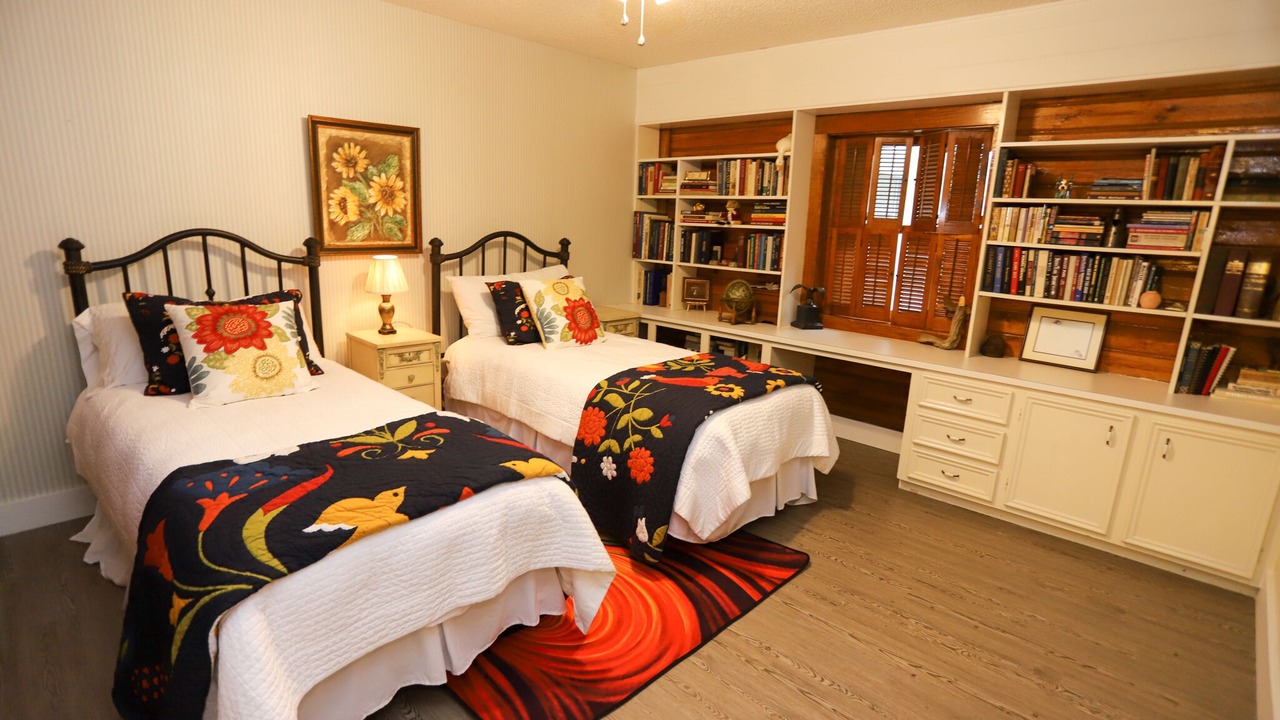 Photo of Bedroom in La Grange