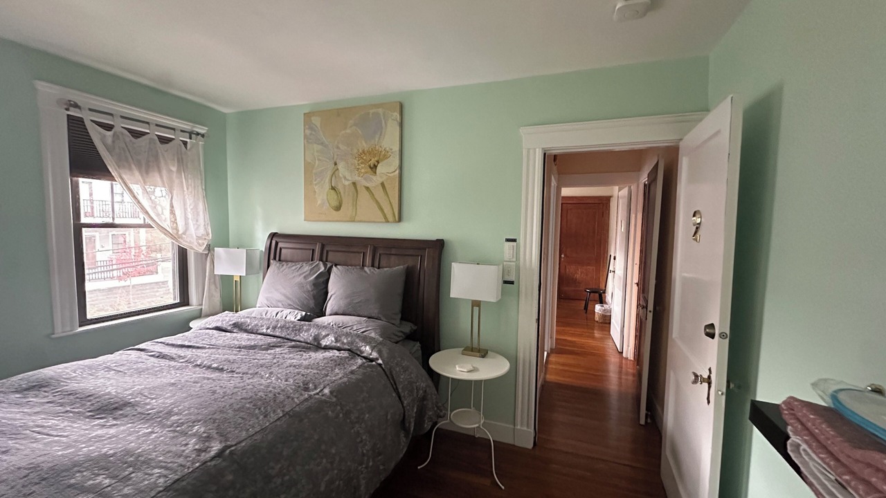 Photo of Bedroom in Oak Square