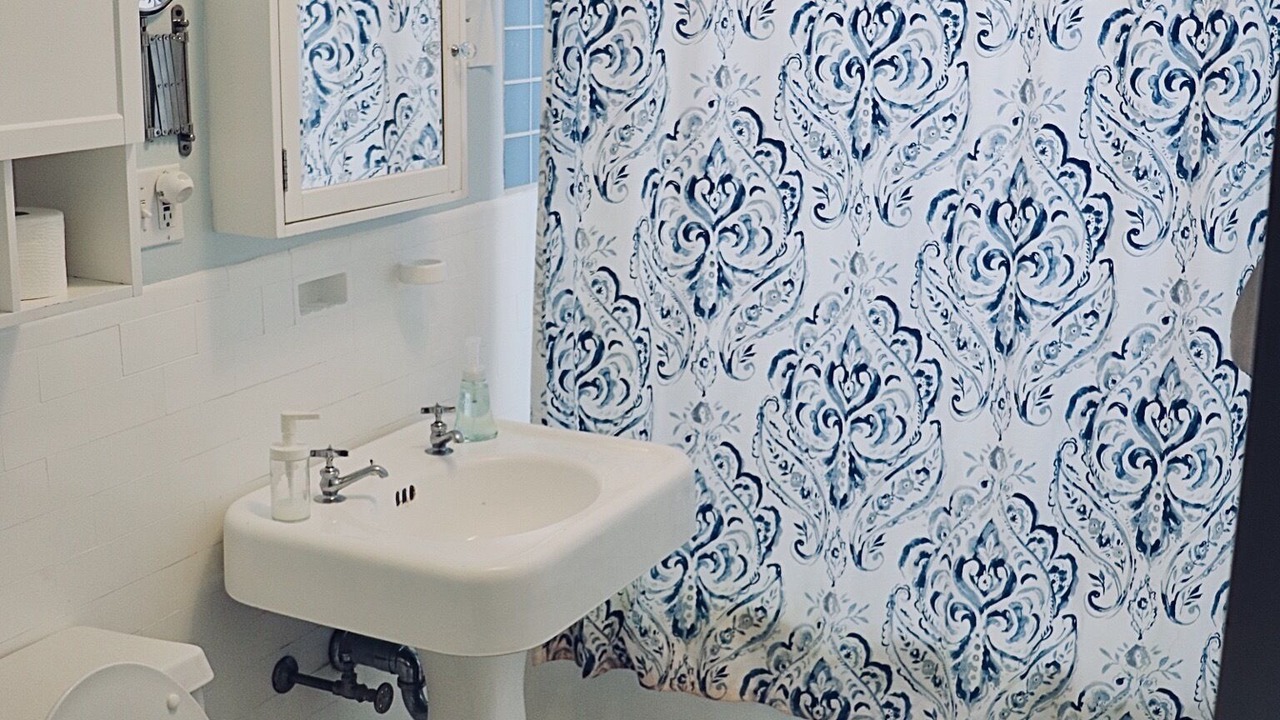 Photo of Bathroom in Oak Square