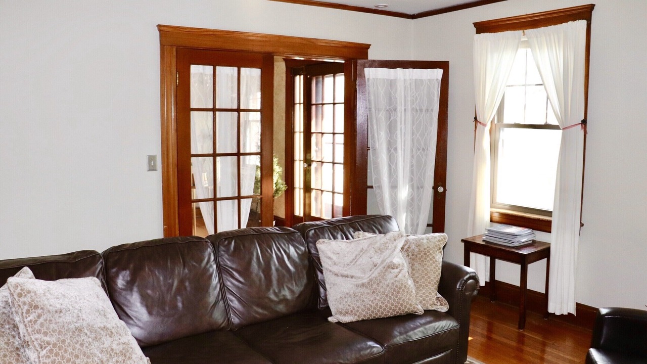 Photo of Livingroom in Oak Square