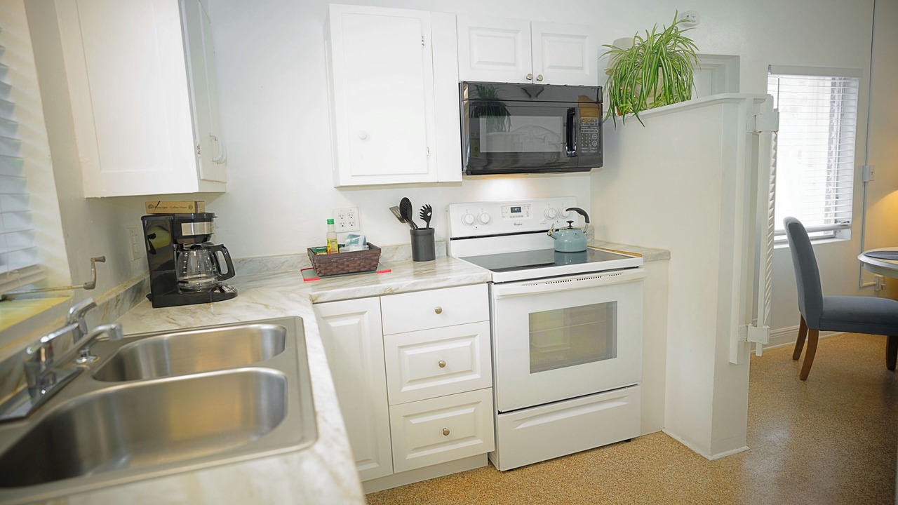 Photo of Kitchen in Lauderdale Beach
