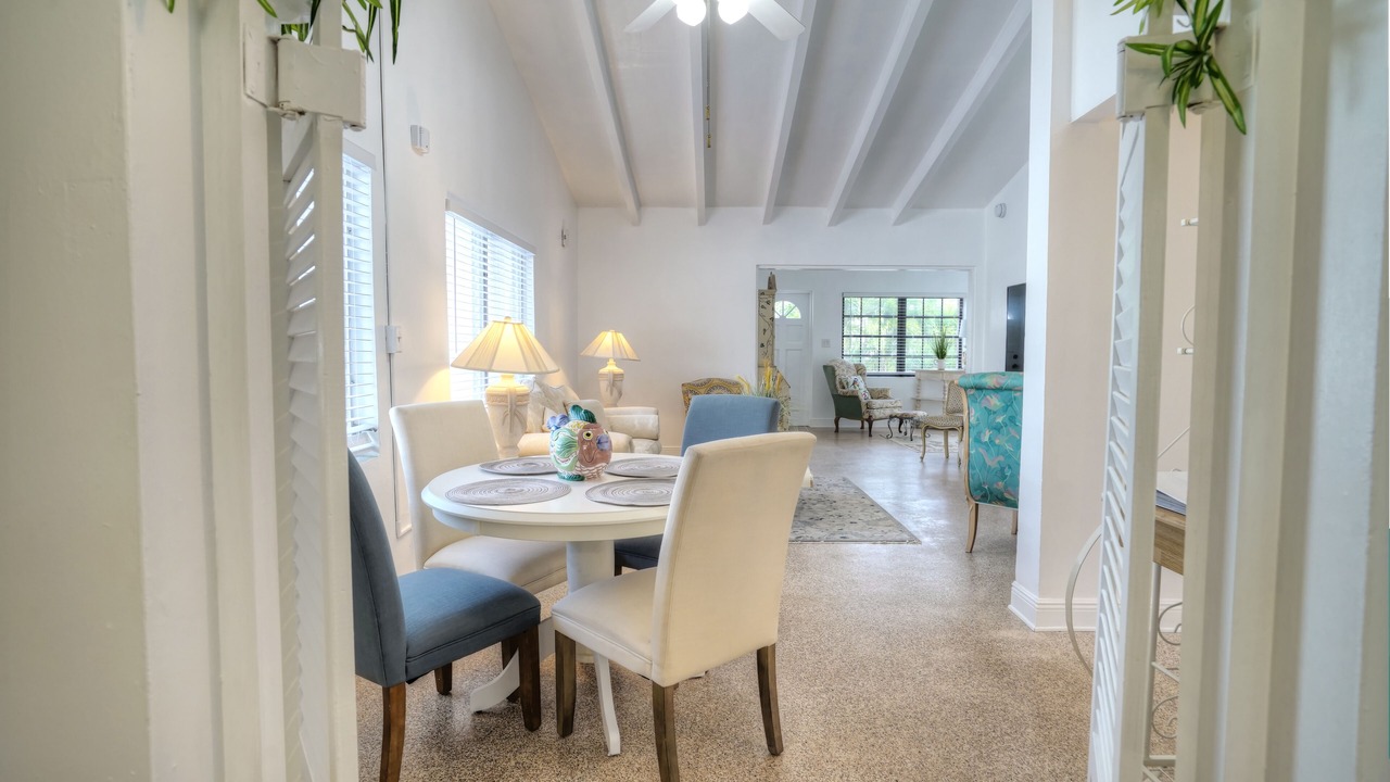 Photo of Others in Lauderdale Beach