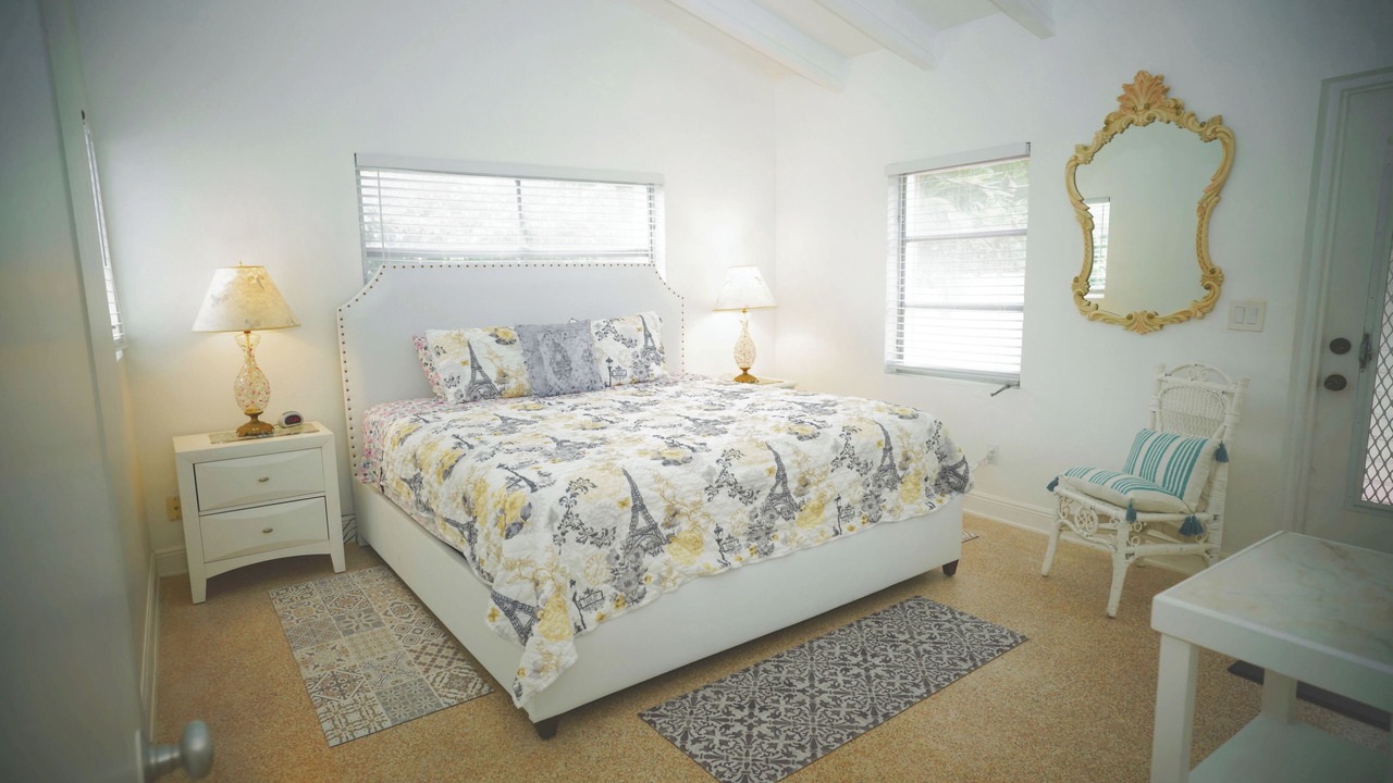 Photo of Bedroom in Lauderdale Beach