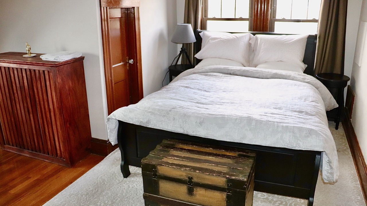 Photo of Bedroom in Oak Square