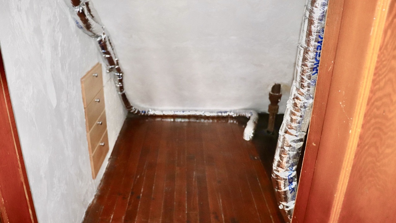 Photo of Others in Oak Square