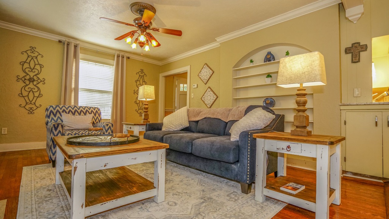 Photo of Livingroom in Marshall