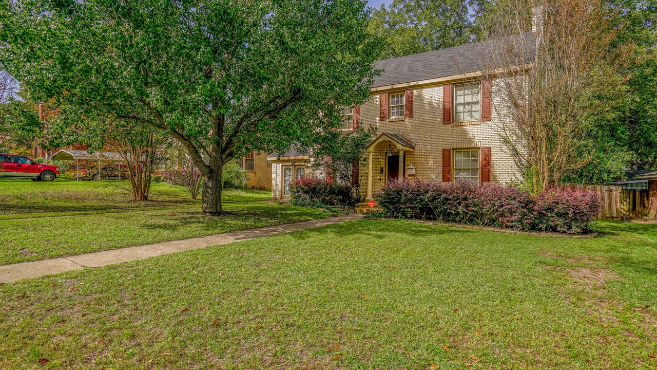 Photo of Outdoor in Marshall