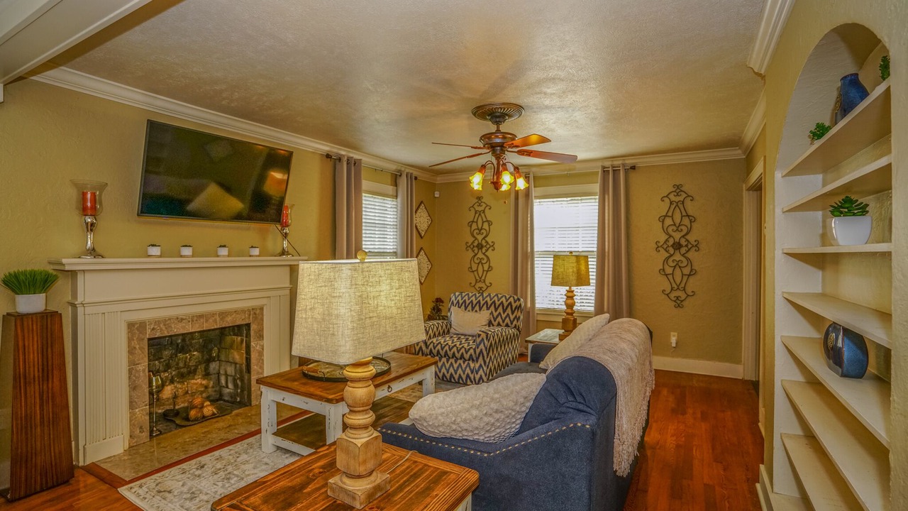 Photo of Livingroom in Marshall