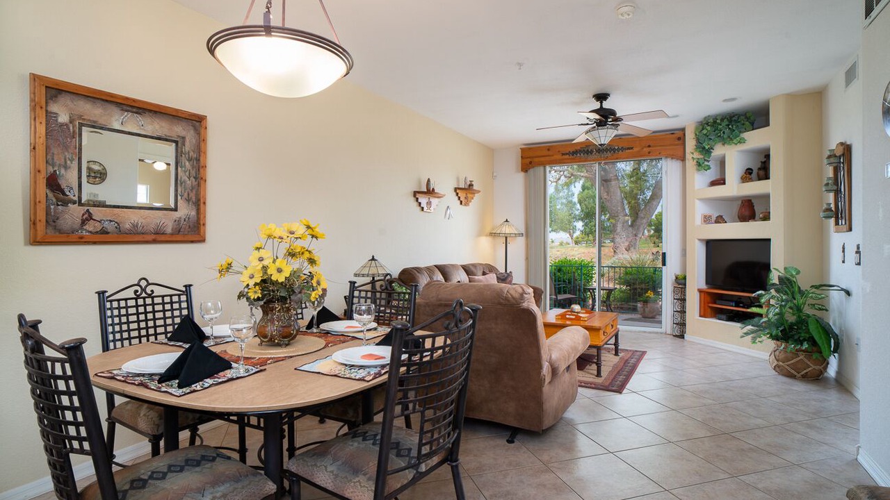 Photo of Livingroom in Superstition Lakes
