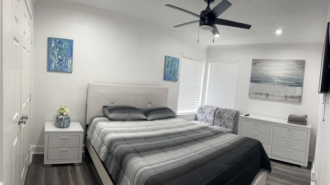 Photo of Bedroom in Humble