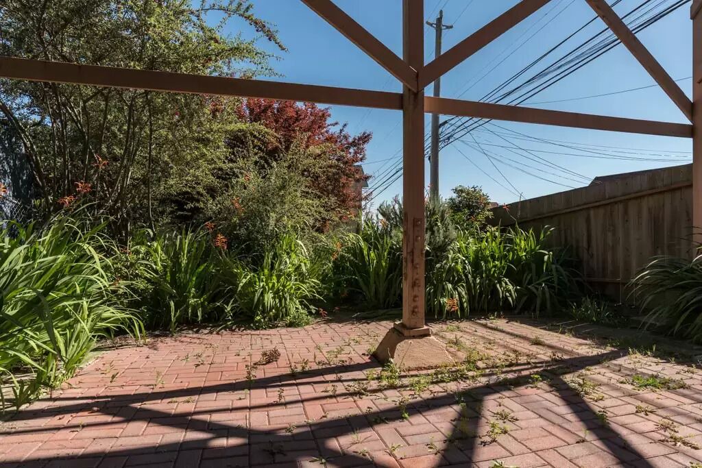 Photo of Outdoor in University Mound