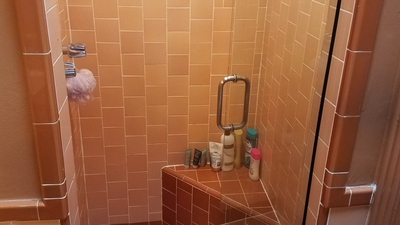 Photo of Bathroom in University Mound