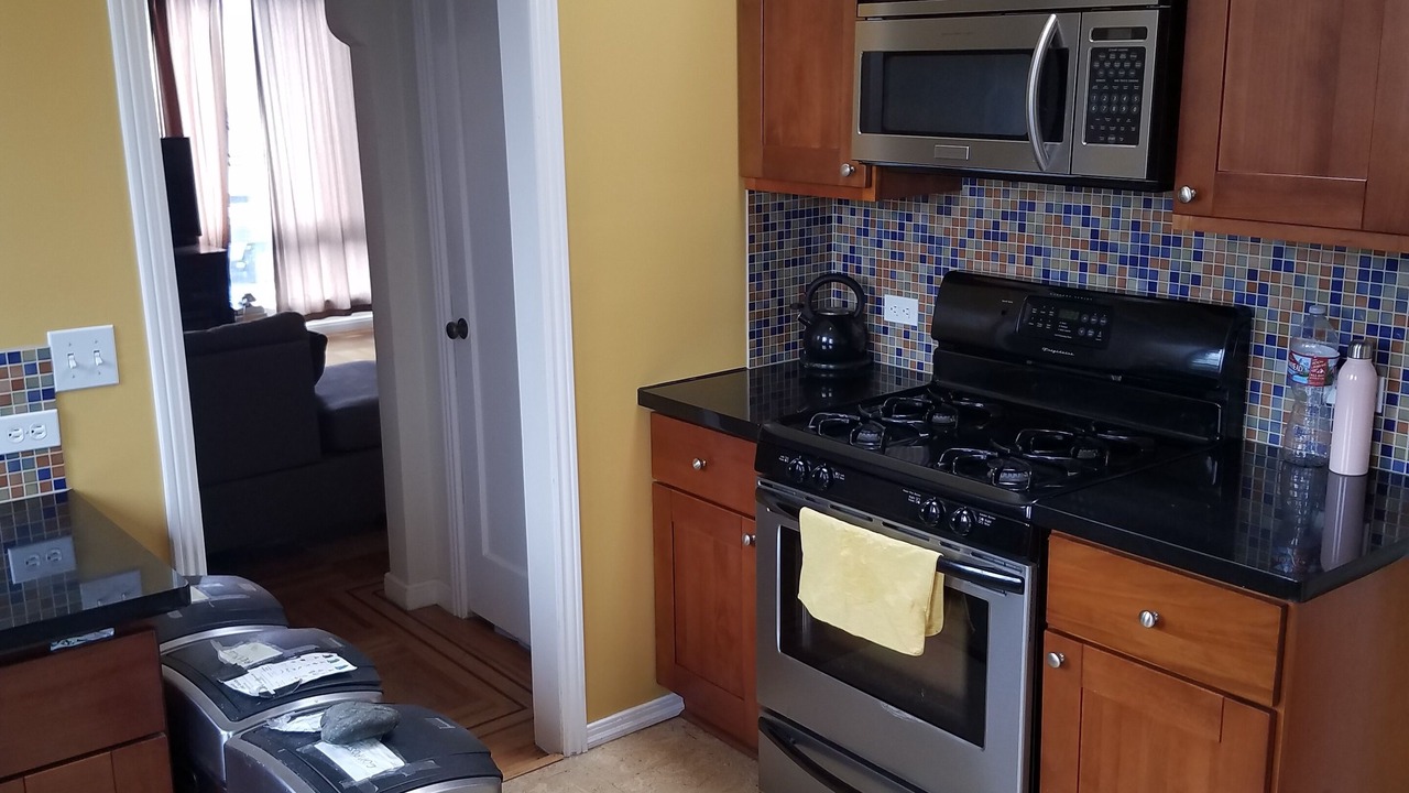 Photo of Kitchen in University Mound