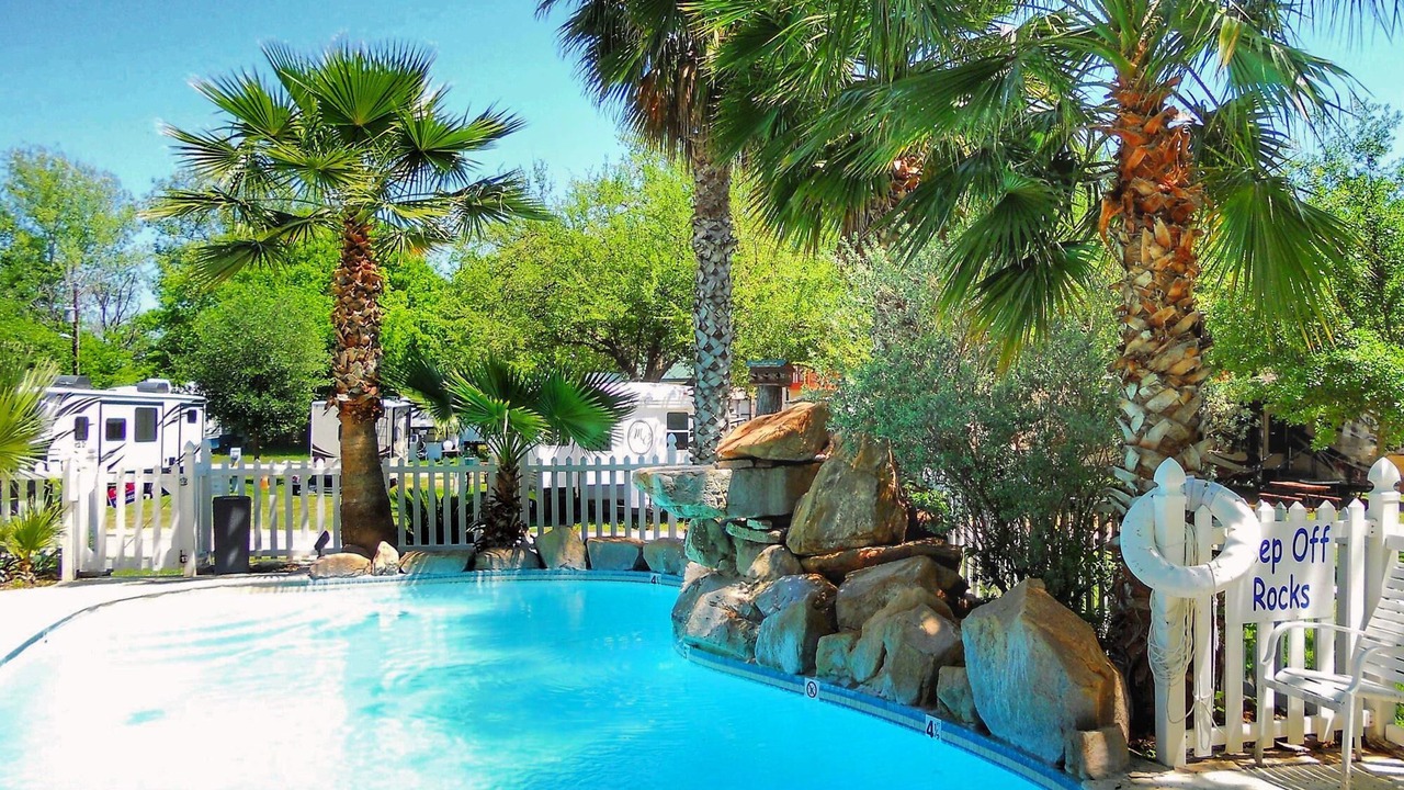 Photo of Outdoor in Kingsland