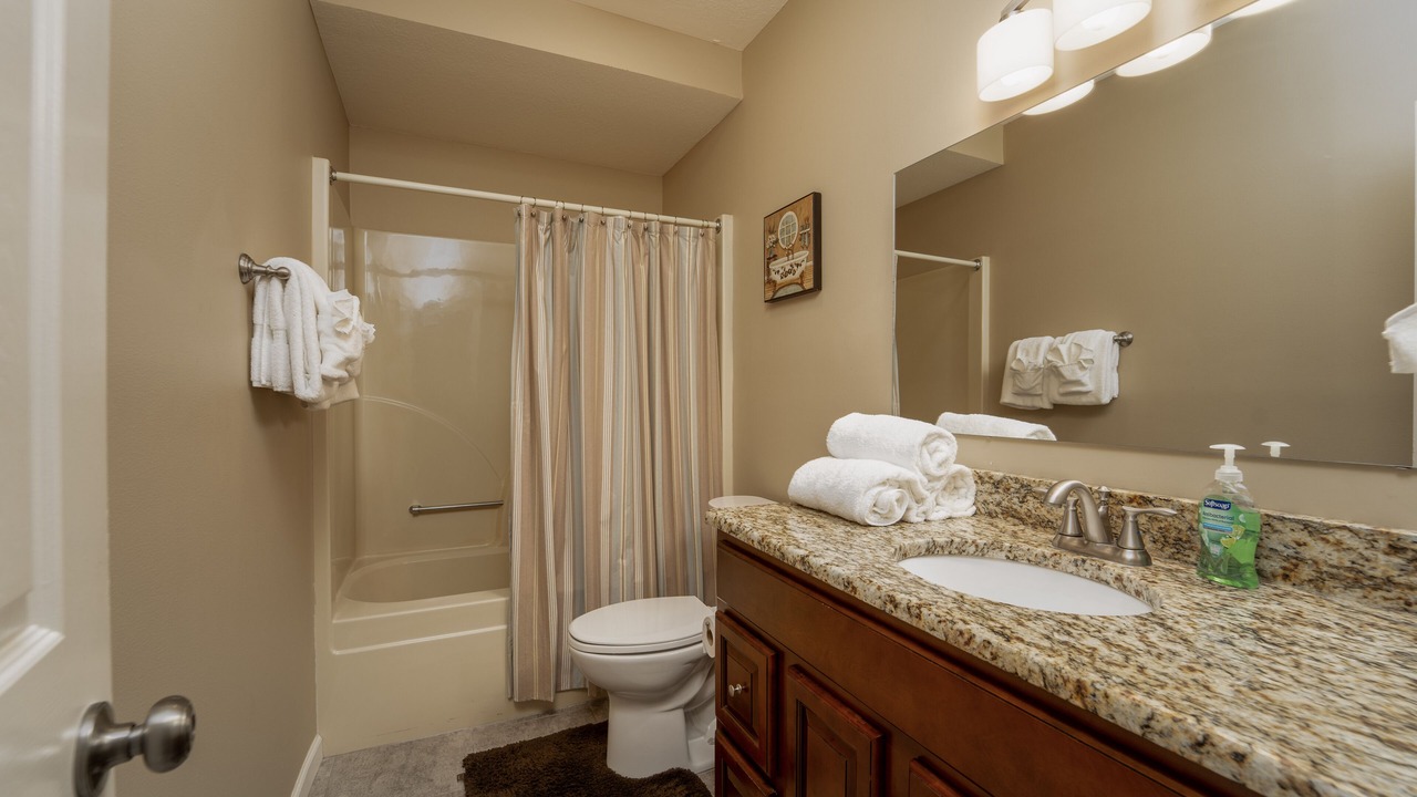 Photo of Bathroom in Lake Ozark