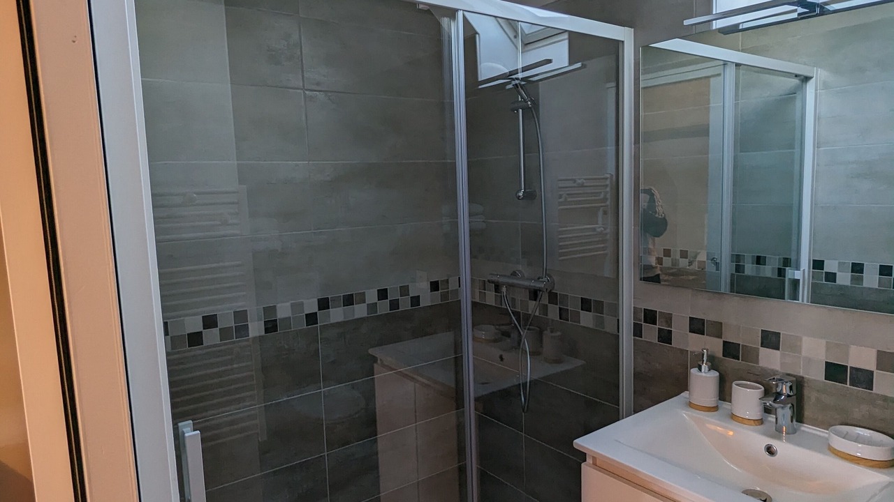 Photo of Bathroom in Boutigny-Prouais