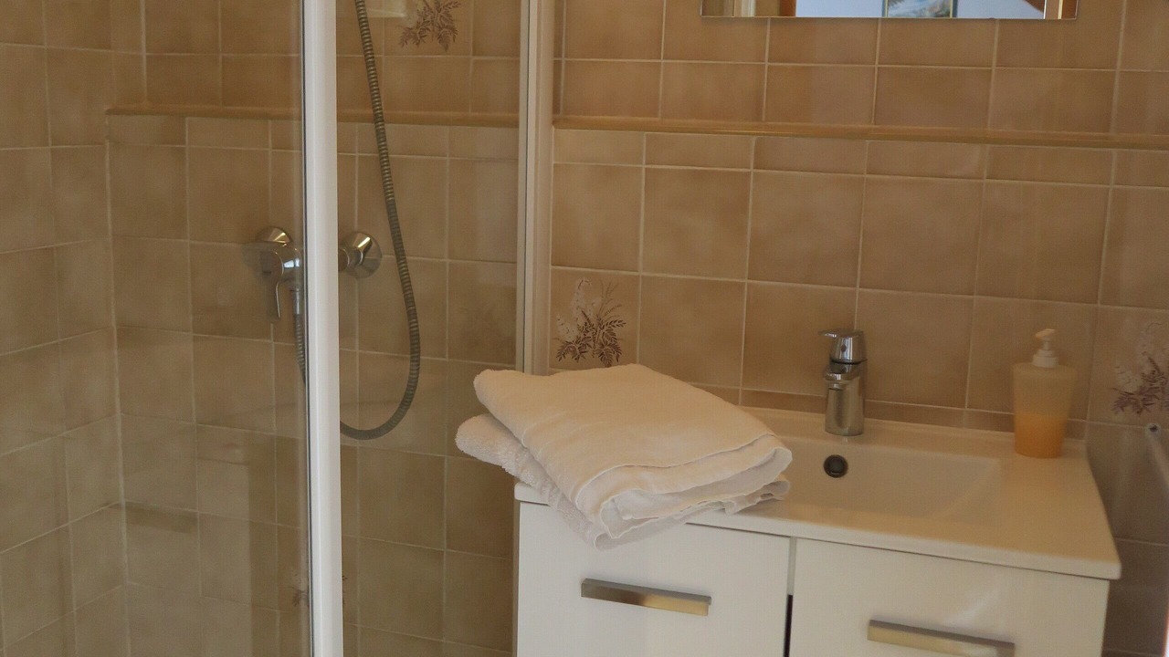 Photo of Bathroom in Boutigny-Prouais