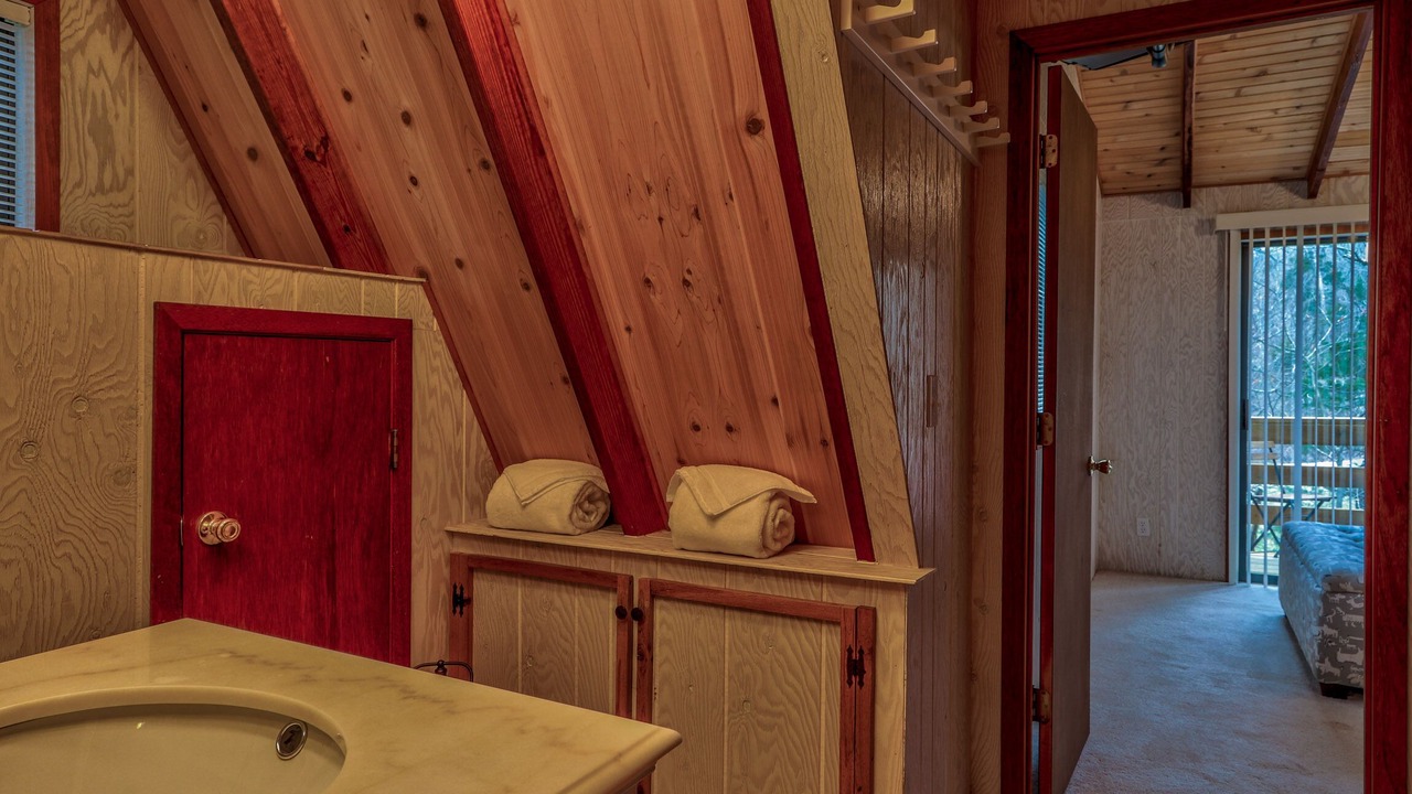 Photo of Bathroom in Innsbrook