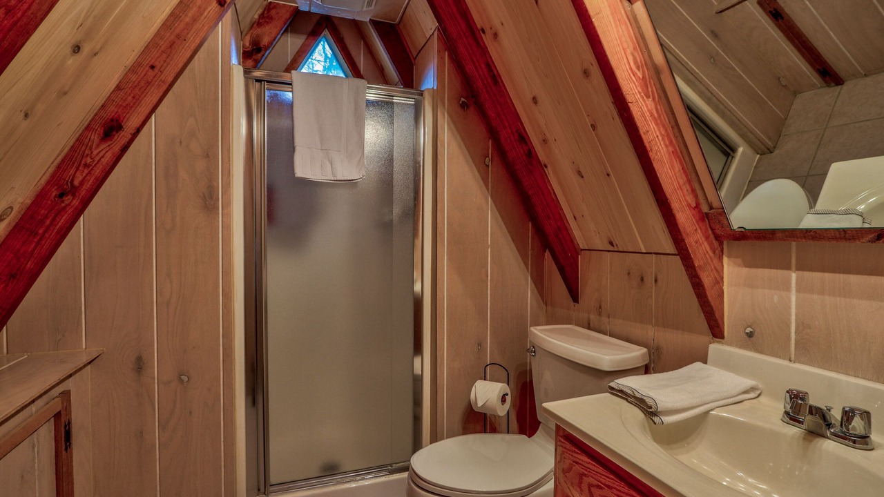 Photo of Bathroom in Innsbrook