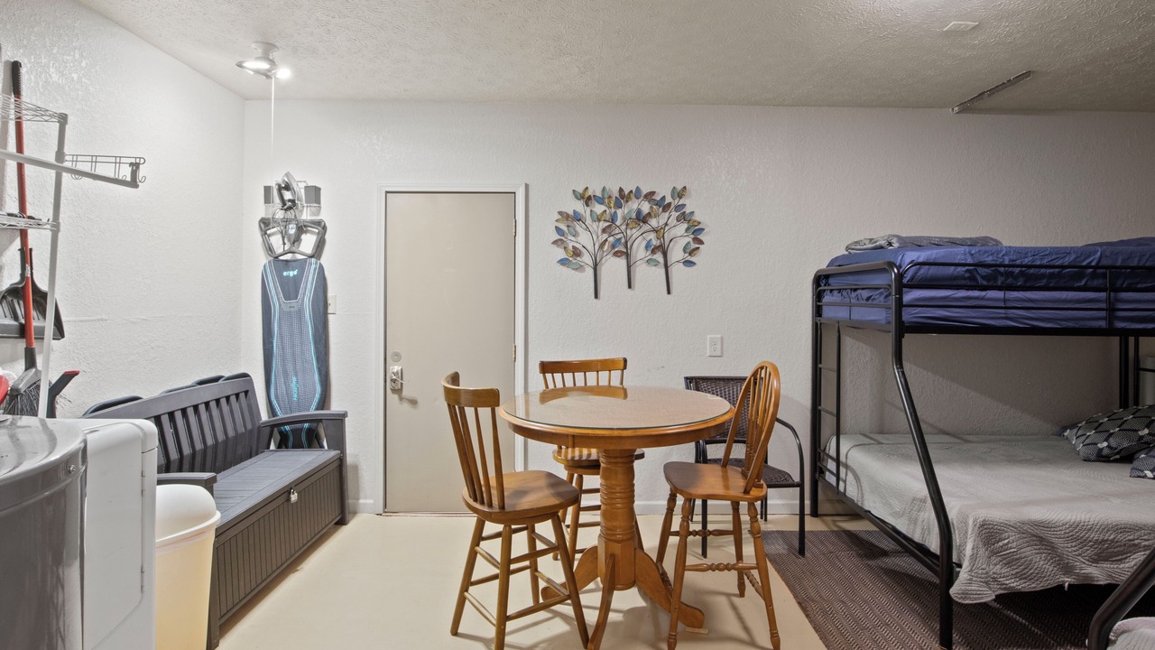 Photo of Bedroom in Karns