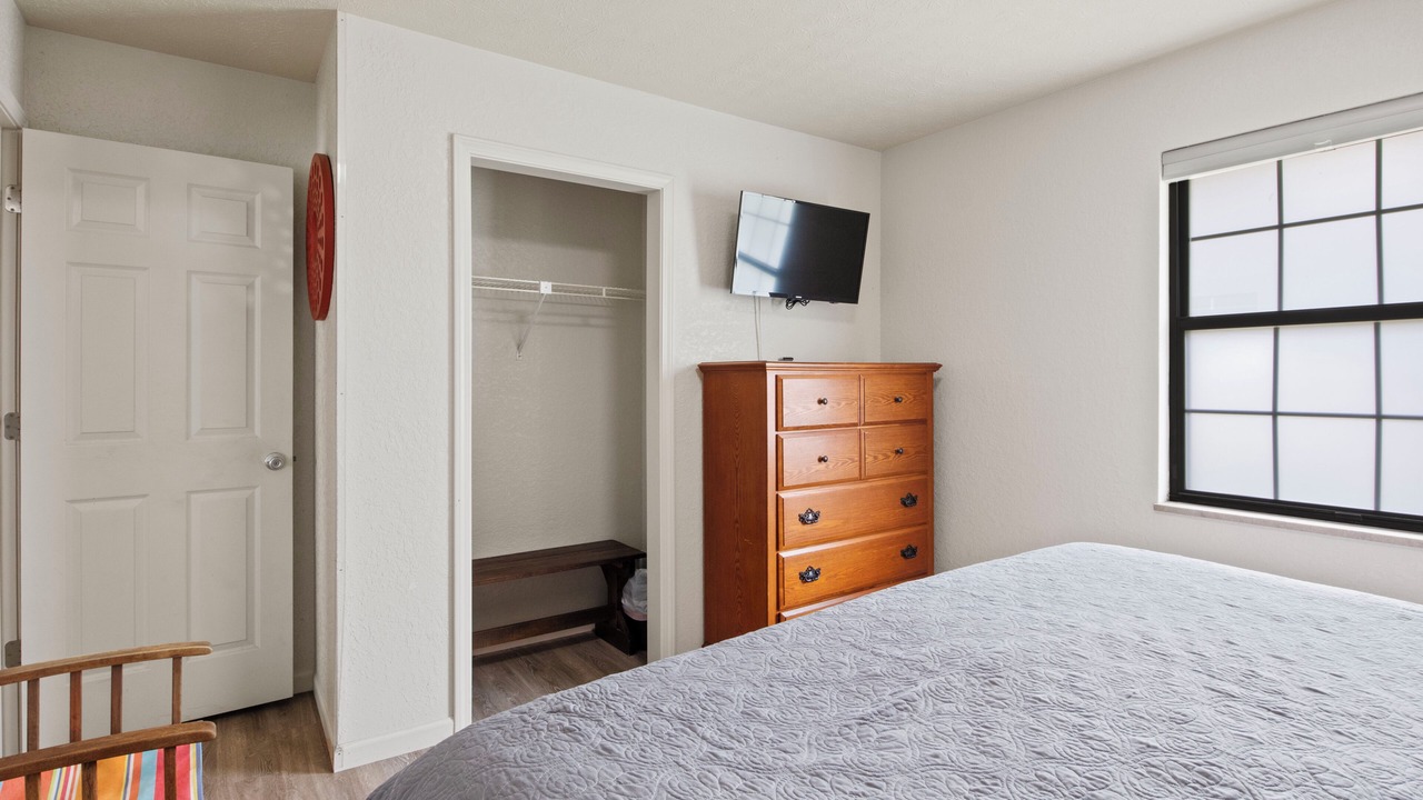 Photo of Bedroom in Karns