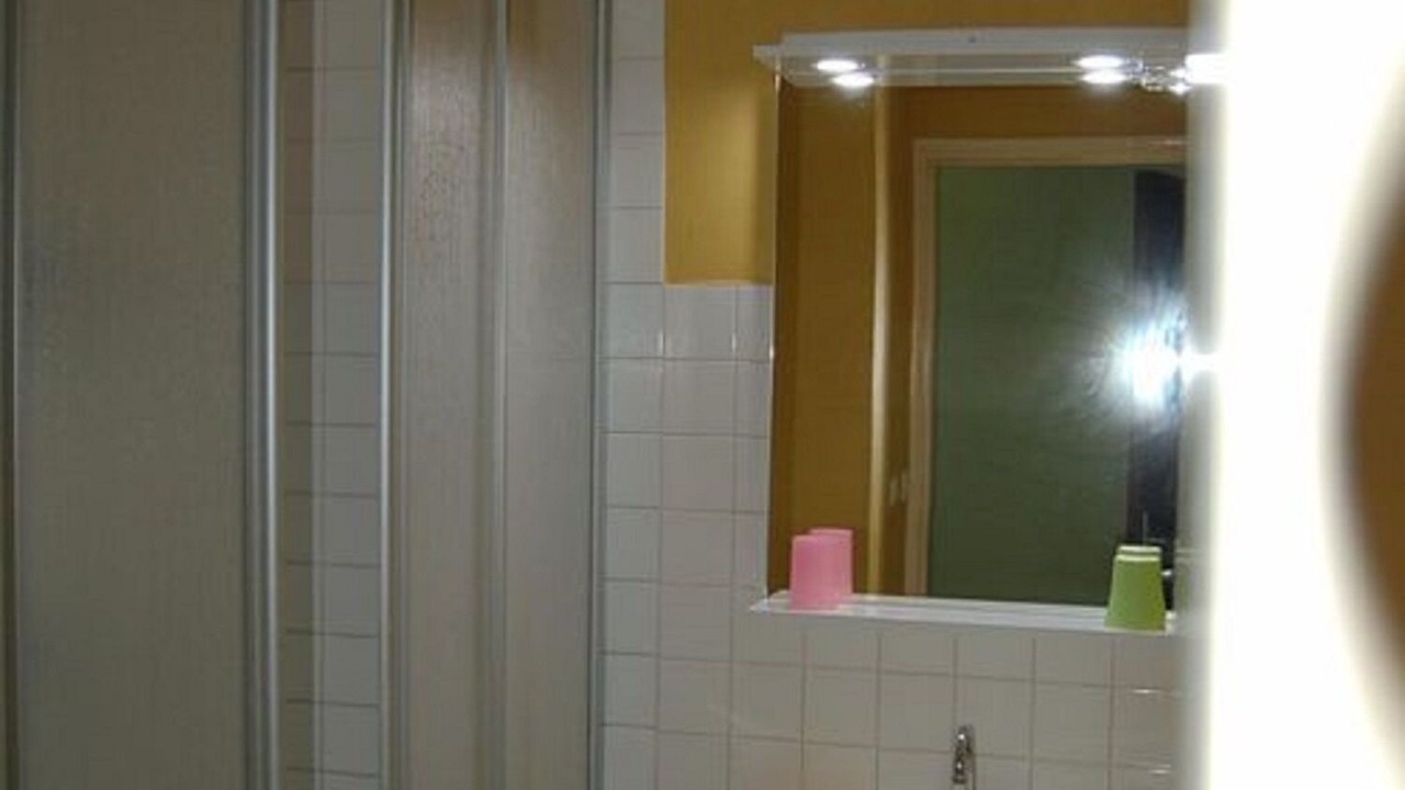 Photo of Bathroom in La Madeleine-Bellevue