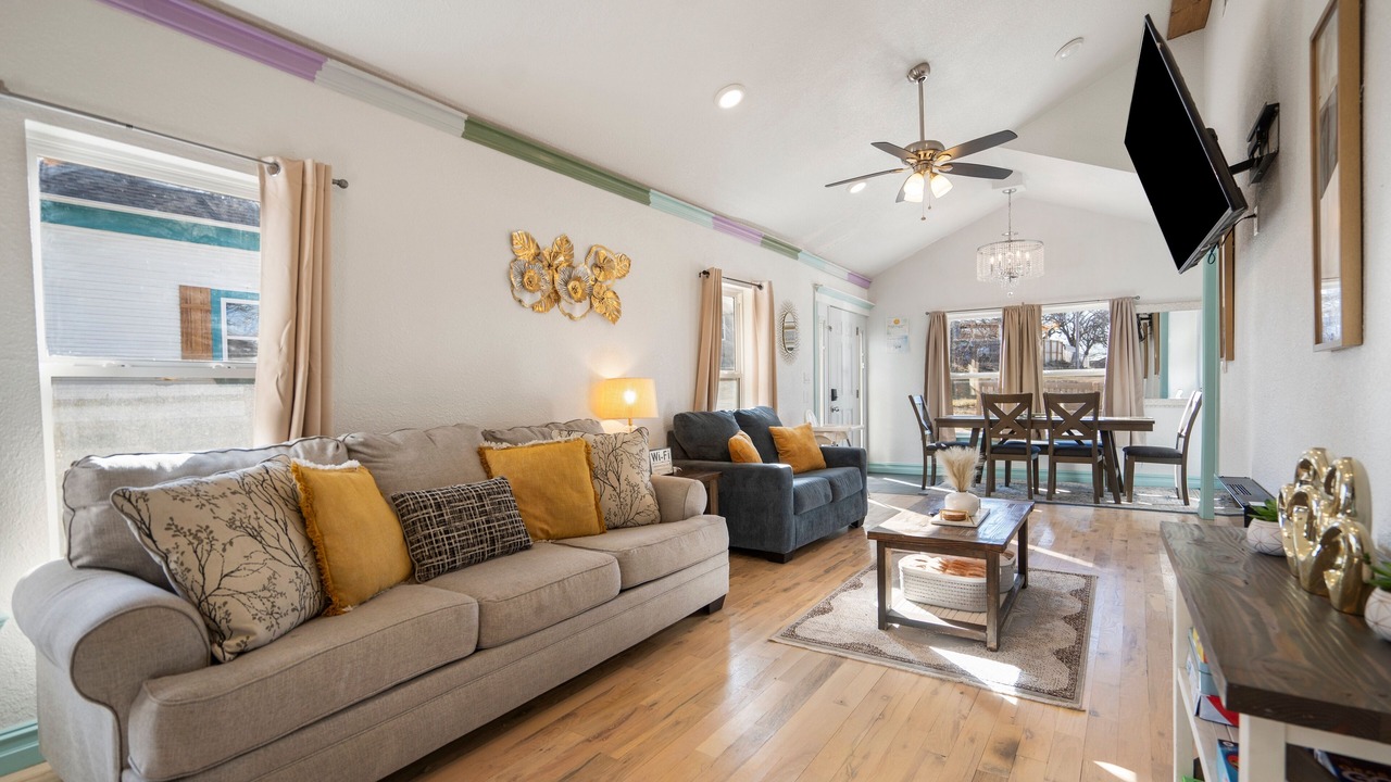 Photo of Livingroom in Tulsa