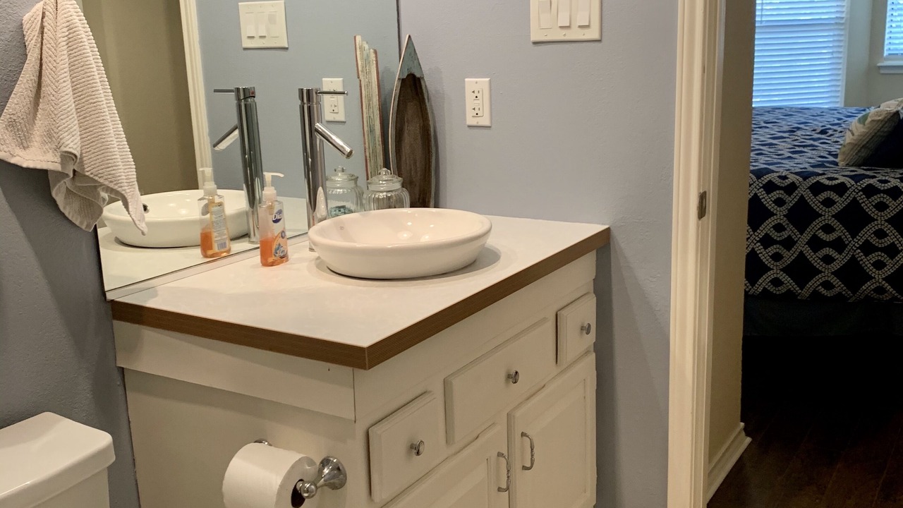 Photo of Bathroom in Pottsboro